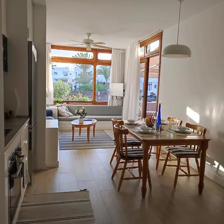 Molinos Holidays. 2 Bedrooms Costa Teguise